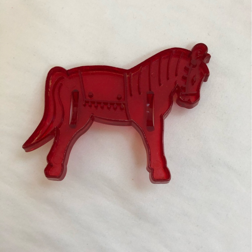 9 Cookie Cutters Red Plastic Translucent Vintage Animals Circus Pony Lamb Bear - Picture 11 of 12